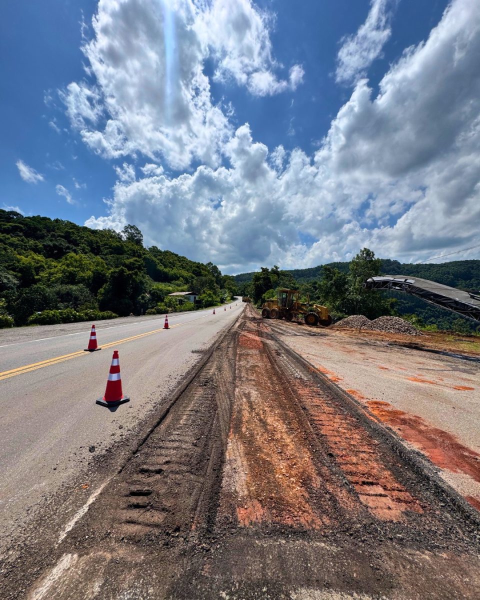 Trecho da Rota do Sol em São Silvestre recebe melhorias