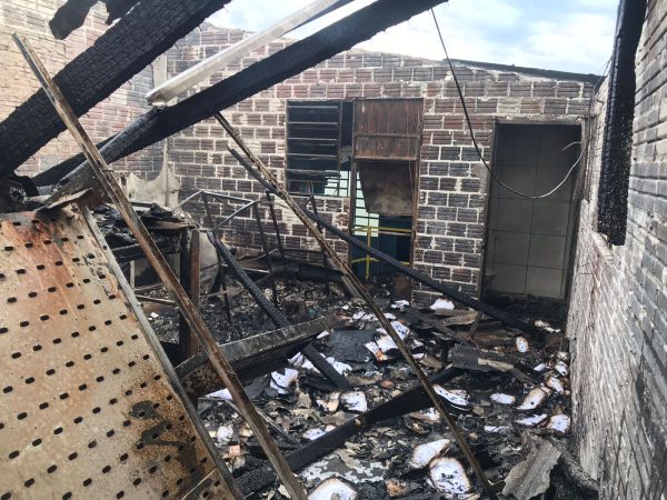 Incêndio consome comércio no bairro Canabarro