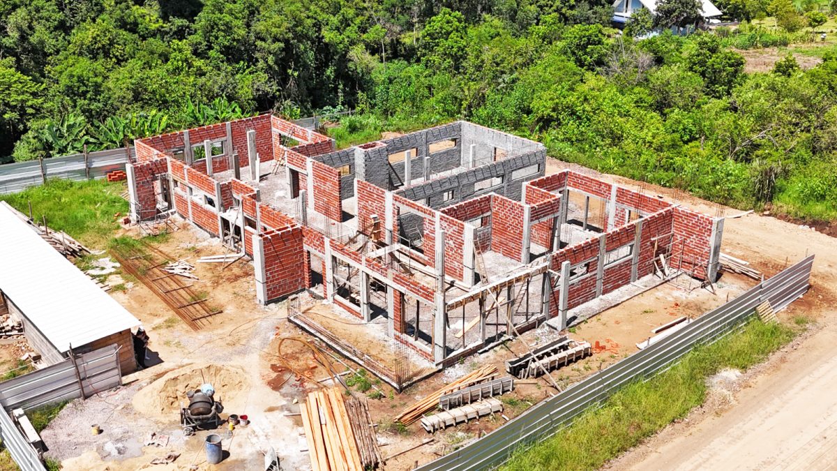 Com recursos do Novo PAC, Poço das Antas avança na construção da nova UBS