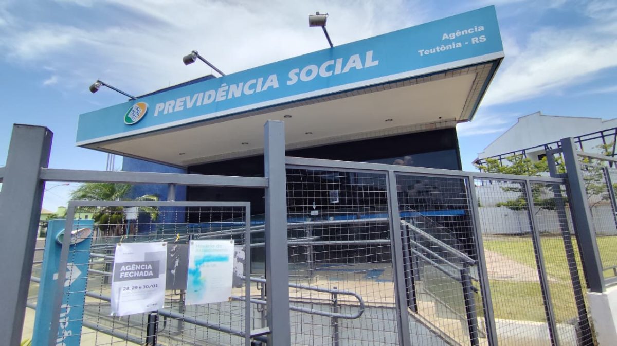 Agência de Teutônia, bem como todas do país, volta a atender apenas na segunda-feira