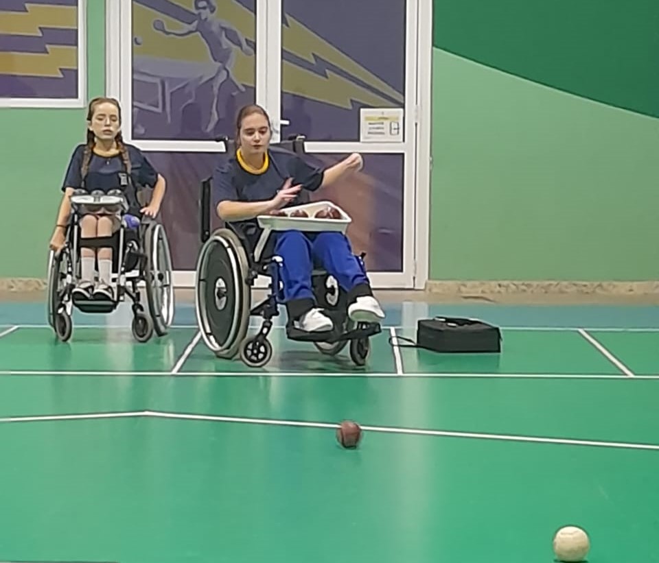 Atletas da Apae Teutônia aperfeiçoam fundamentos