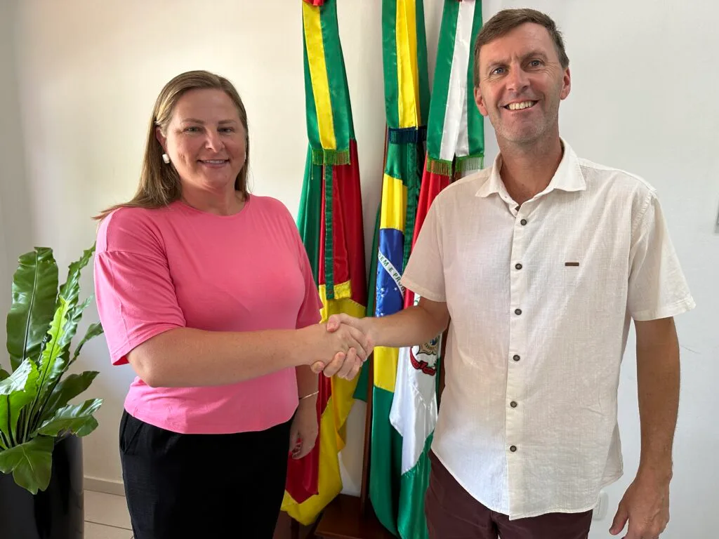 Vice-prefeita Simone Landmeier e prefeito César Juliano Bloemker. Foto: Leandro Augusto Hamester