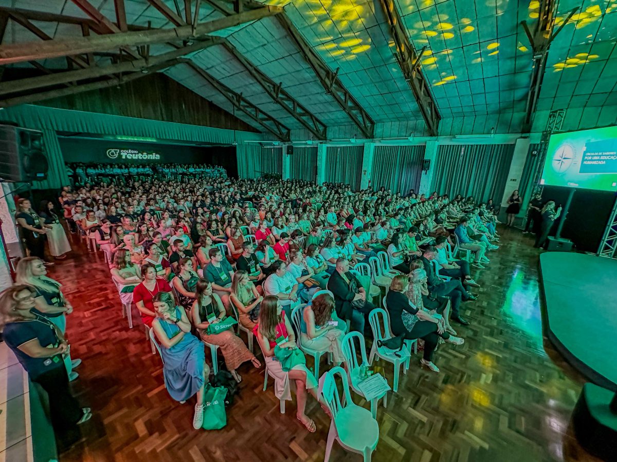 Colégio Teutônia recebe mais de 600 pessoas no Congresso Internacional de Educação