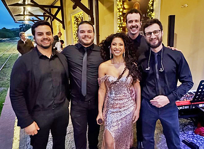 Banda Disco Groove será a atração da noite com clássicos do flashback | Foto: divulgação