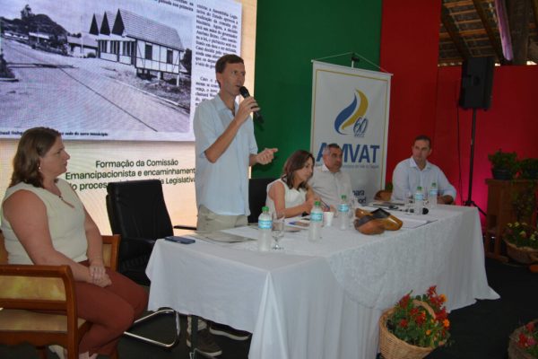 Westfália sedia reunião da Amvat durante programação de aniversário