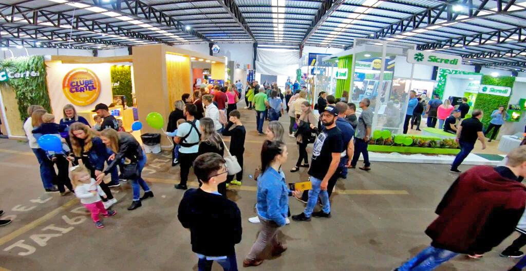 Feira multissetorial é um dos destaques do evento. Em 2022, espaço contou com 232 empresas. Foto: CIC Teutônia/Arquivo