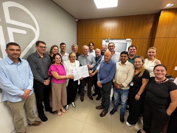 Hospital Ouro Branco firma convênio para elaboração do projeto executivo da UTI