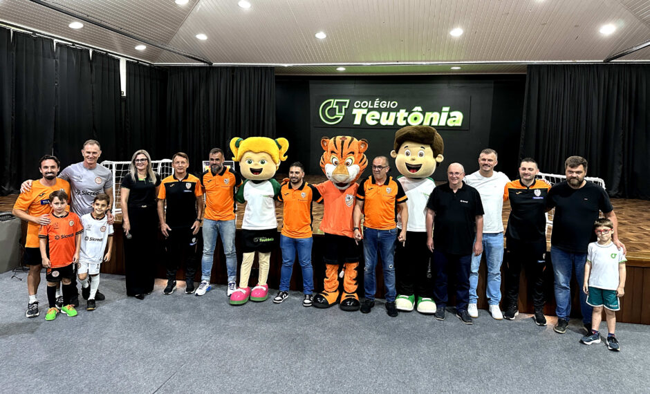 Evento reuniu estudantes, pais, familiares, representantes da ACBF, patrocinadores, convidados e imprensa. Foto: Leandro Augusto Hamester
