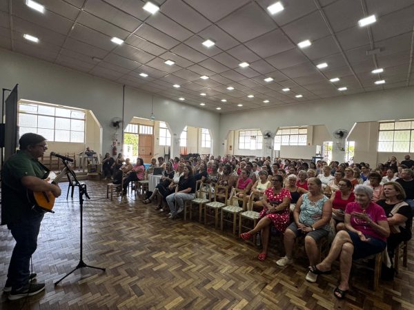 Evento celebra o Dia da Mulher com palestra, música e integração