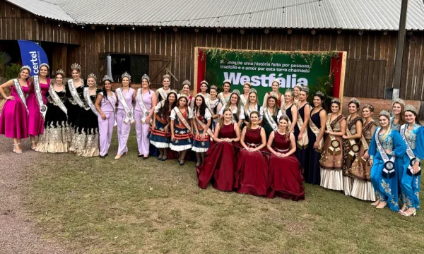 Encontro Regional de Soberanas reúne cortes de 12 municípios