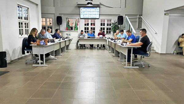 Vereadores aprovam abertura de crédito especial de R$ 300 mil para compra de imóvel