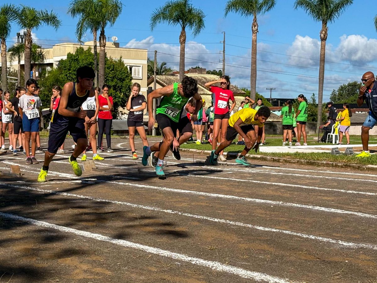 Troféu Teutônia de Atletismo reúne mais de 400 atletas de 15 equipes