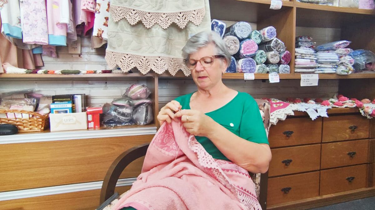 Com mais longevidade e renda, idosos ampliam influência no mercado