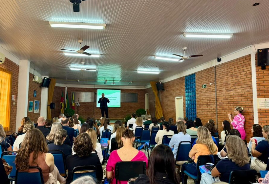 Fazenda Vilanova promove seminário com a presença de 30 municípios