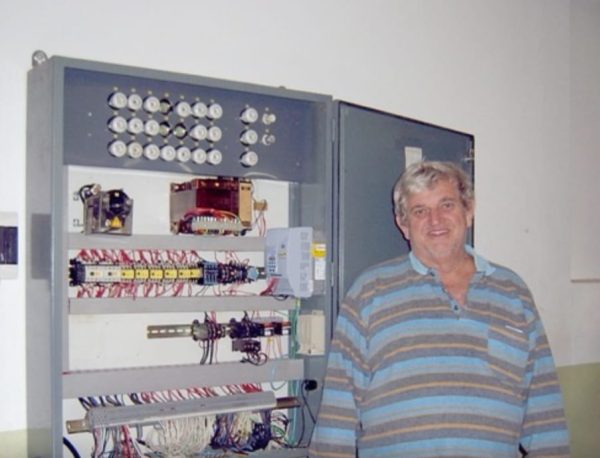 Morre Arno von Mühlen, o Famil, fundador da Rádio Popular