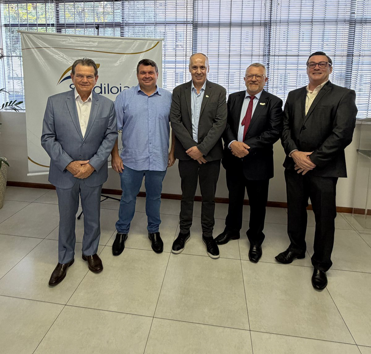 Sindicato firma acordo para trabalho durante a Festa de Maio