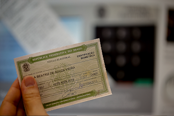 Eleitor tem cerca de um mês para regularizar título e ficar apto a votar