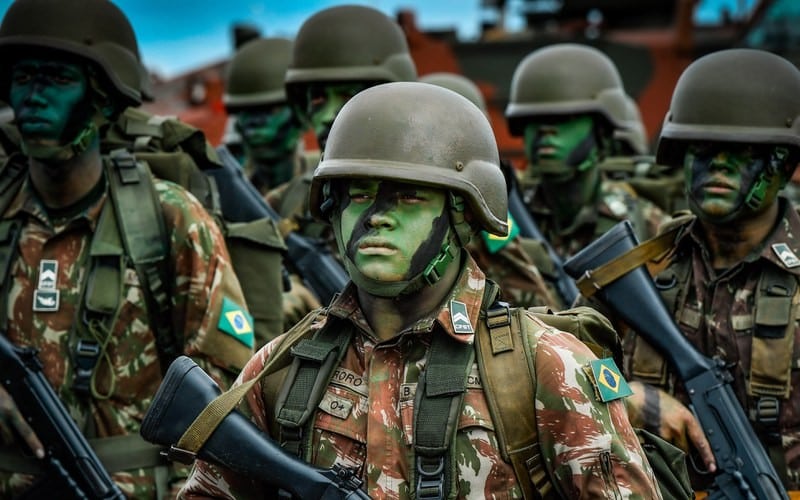 Junta Militar de Teutônia convoca jovens para alistamento obrigatório