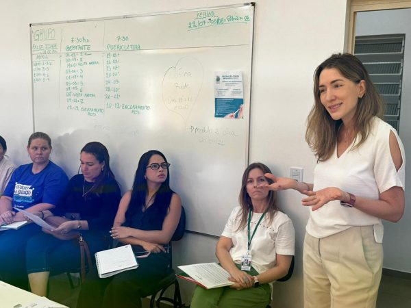 Profissionais da saúde participam de capacitação sobre diagnóstico precoce do autismo