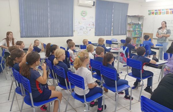 Município promove atividade de conscientização em salas de aula