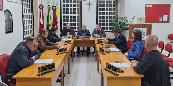 Vereadores aprovam mais de R$ 1 milhão em suplementações