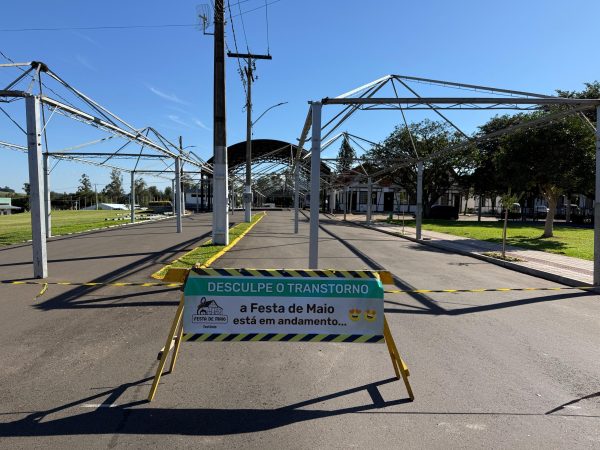 Município informa interrupções temporárias em vias para montagem da Festa de Maio