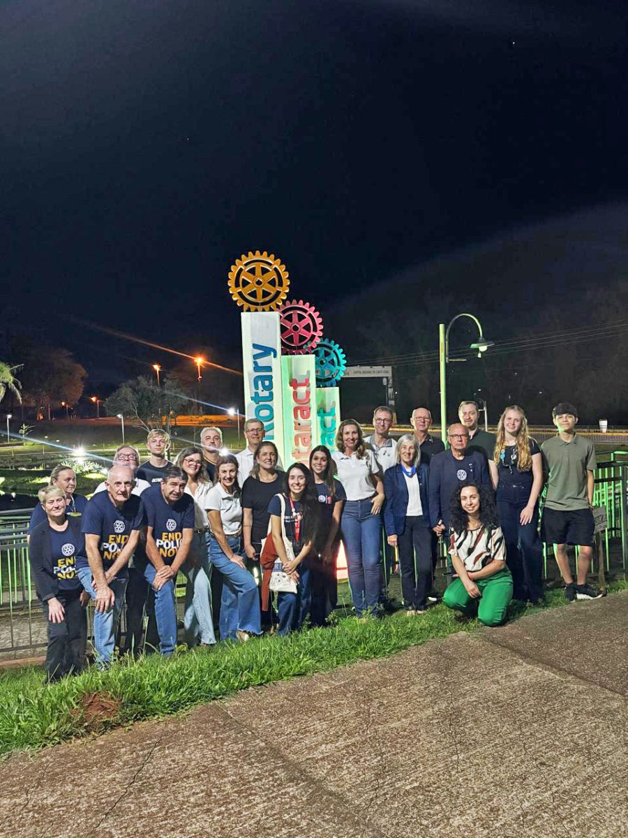 Rotary Club de Teutônia completa 27 anos e inaugura Marco da Família Rotária