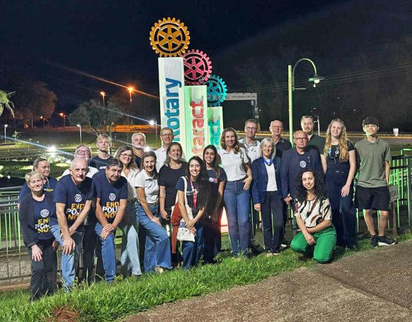 Rotary Club de Teutônia completa 27 anos e inaugura Marco da Família Rotária
