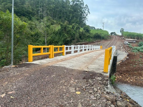 Ponte do Cafundó será inaugurada no sábado em Poço das Antas