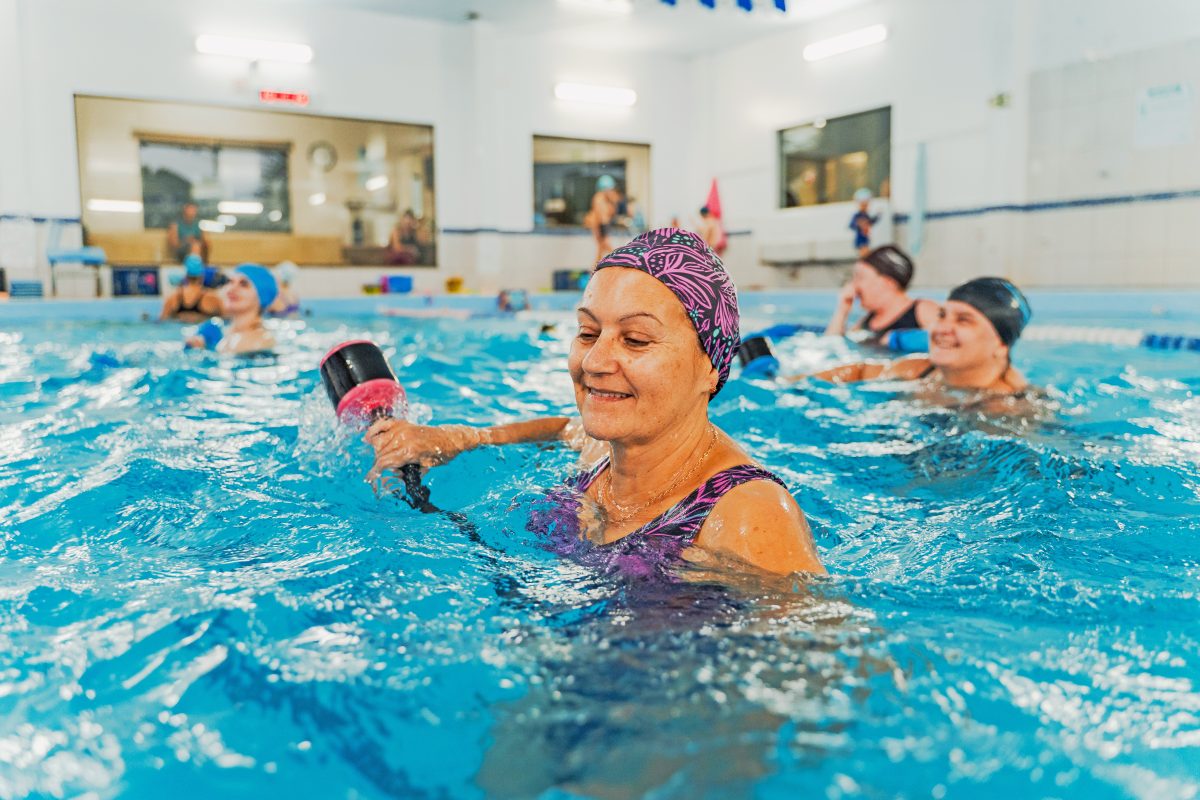 As atividades de hidroginástica estão entre os destaques da Corpo e Água, especialmente para idosos, com exercícios voltados à saúde, mobilidade e qualidade de vida