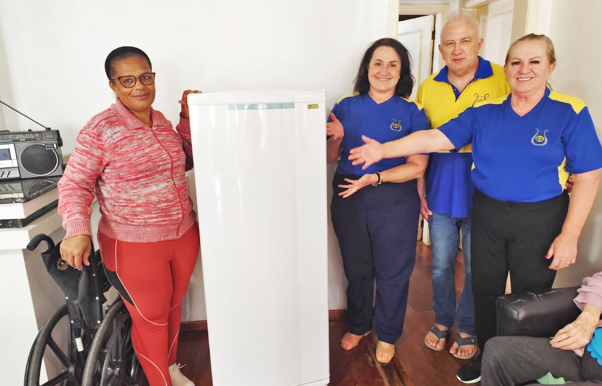 Lions Clube realiza ações solidárias