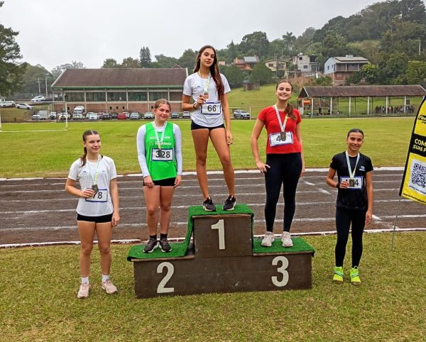 Atletas conquistam medalhas no II Troféu Dois Irmãos de Atletismo