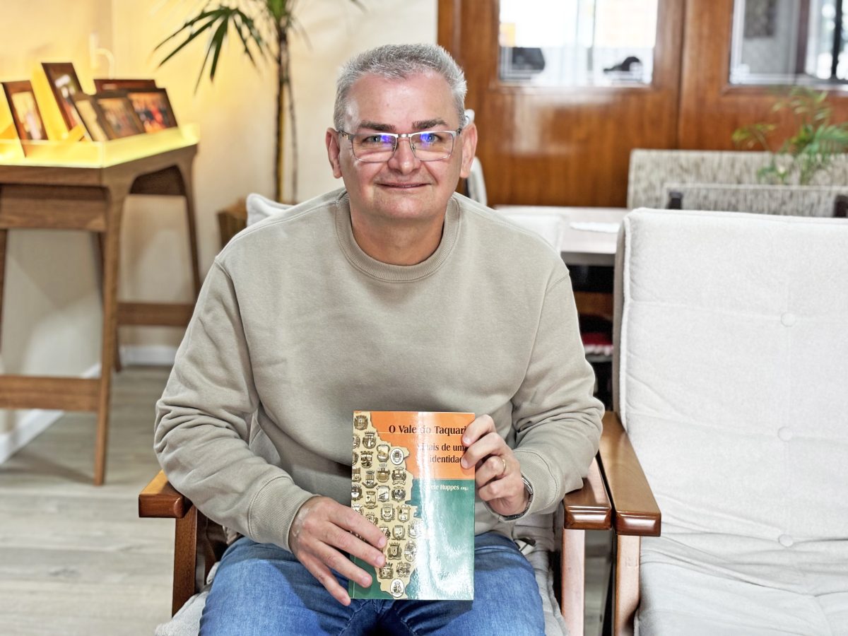“Ensinar é compartilhar ideias, porque quem ensina  também aprende”