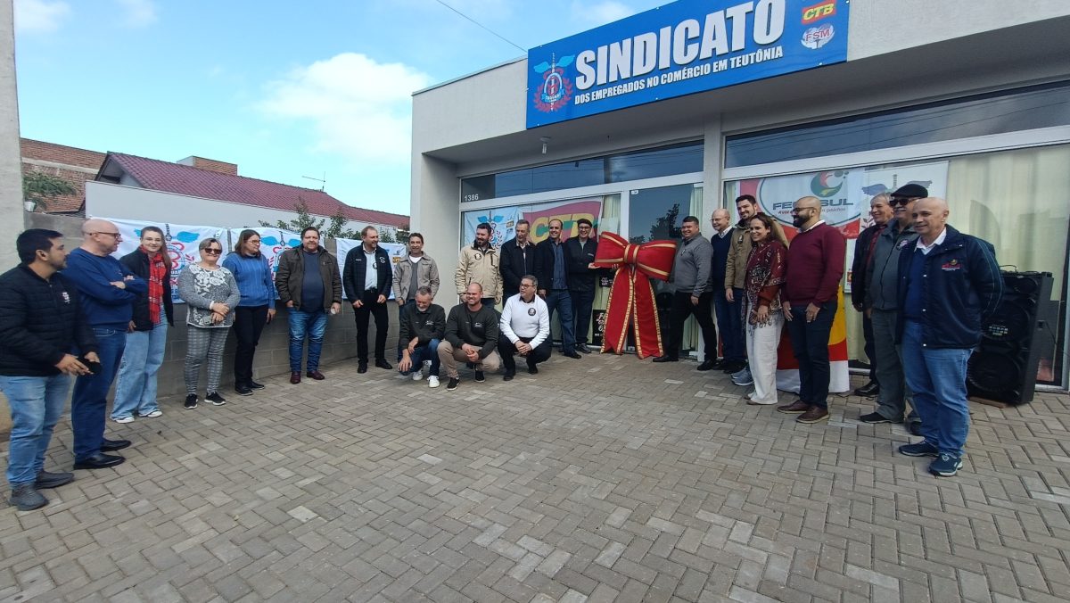 Solenidade foi realizada nesta terça-feira, 2, com  a presença de representantes sindicais e autoridades. Foto: Assessoria de Imprensa/Sindicomerciários/Divulgação