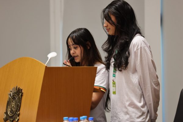 Estado lança programa de apoio à aprendizagem de estudantes estrangeiros