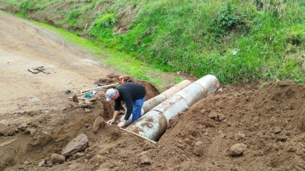 Boa Vista do Sul instala mais de 60 bueiros em comunidades
