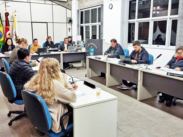 Vereadores aprovam mudanças no programa municipal de subsídio a medicamentos