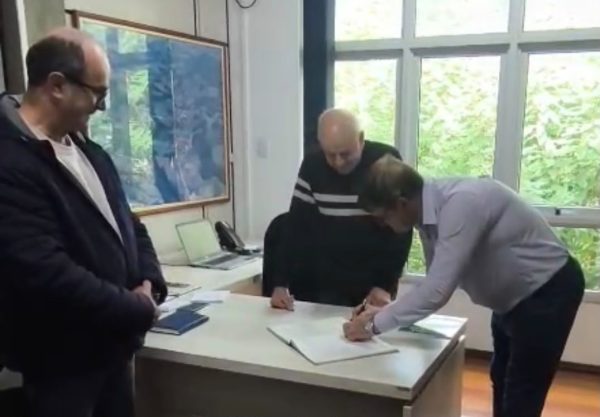 Leonardo Griebeler assume a Prefeitura de Poço das Antas