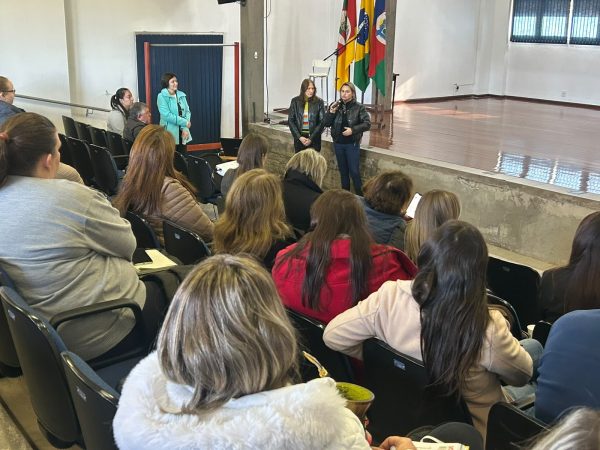 Poço das Antas sedia encontro regional de gestores da Assistência Social do Vale do Taquari