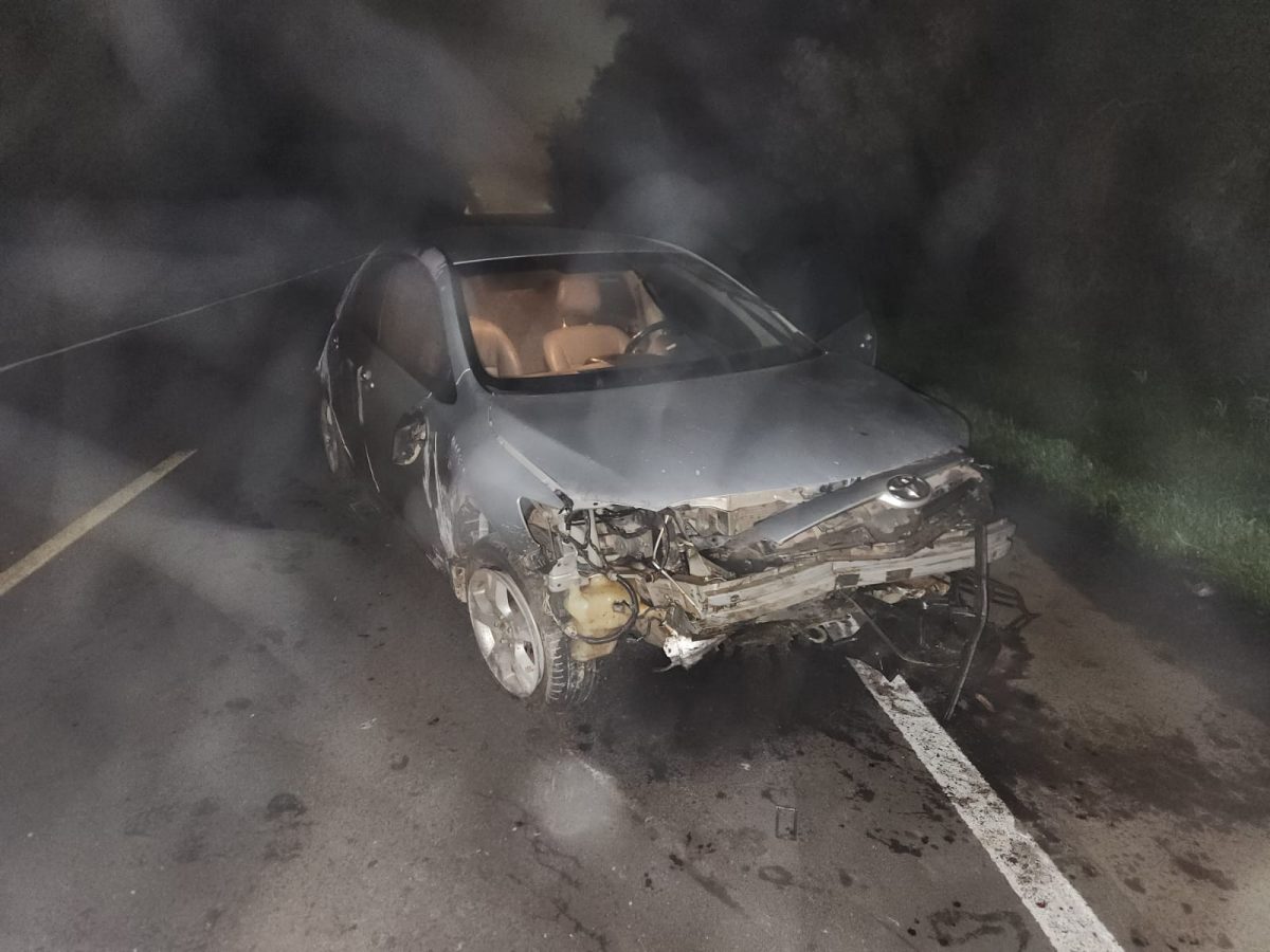 Capotamento deixa motorista ferido na RSC-453