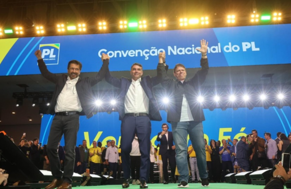 Convenção do PL confirma candidatura de Flávio Bolsonaro