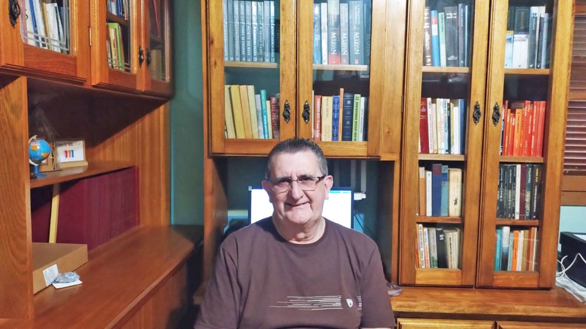 “Ver ex-alunos se destacando traz sentimento de realização como professor”