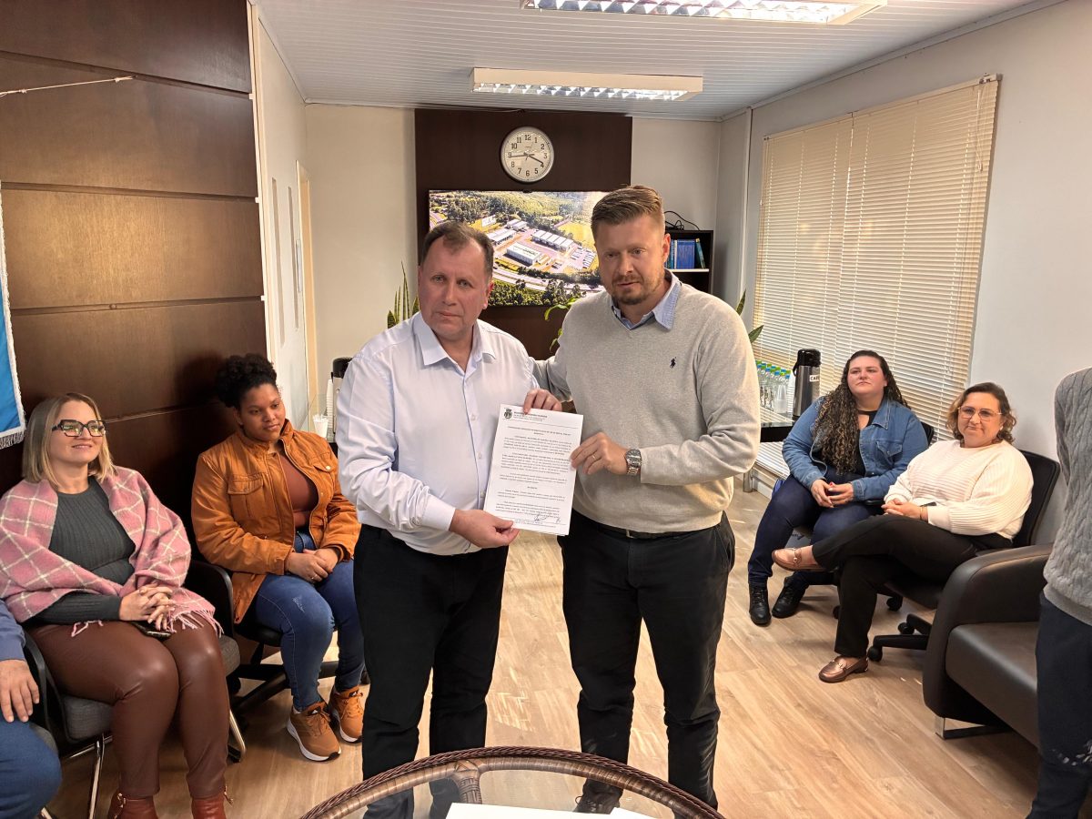 Município e Construtora Diamond assinam termo para construção de Centro Logístico