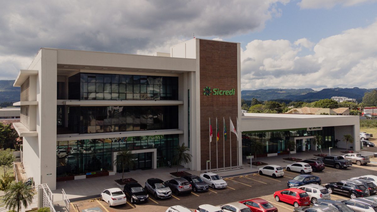 Sicredi Ouro Branco RS/MG celebra 45 anos de história e alcança 130 mil associados