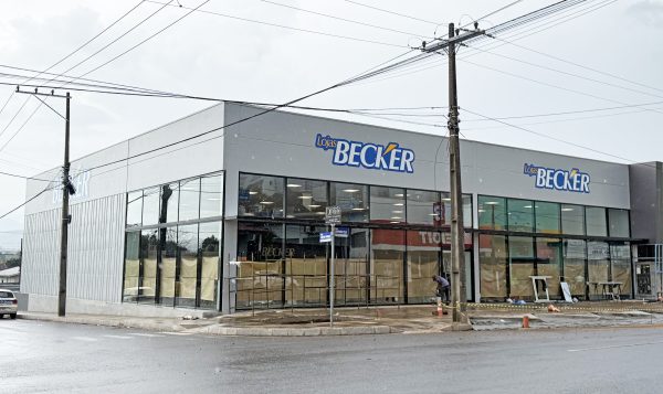 Primeira loja do Centro Comercial Teutônia será inaugurada na próxima sexta-feira
