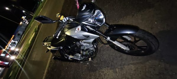 Motociclista cai no trevo de acesso a Westfália