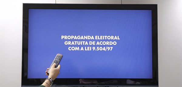 Horário eleitoral no rádio e na TV começa nesta sexta-feira