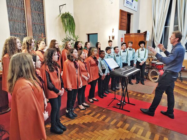 Canta Rio Grande une tradição, coral e música gaúcha