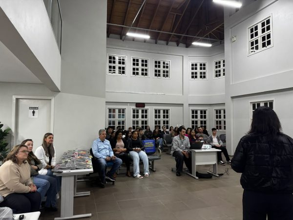 Curso prepara 35 adolescentes para o mercado de trabalho