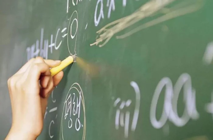 Professores nomeados têm até terça-feira para apresentar documentos e encaminhar exames